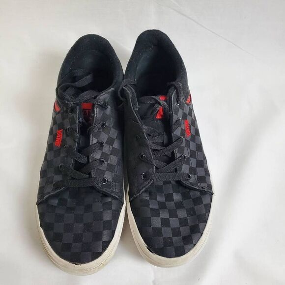 Vans Black Checkerboard Skate Shoes Youth 6.5 / Women’s 8 Black Red Low Top Snea - Picture 3 of 10